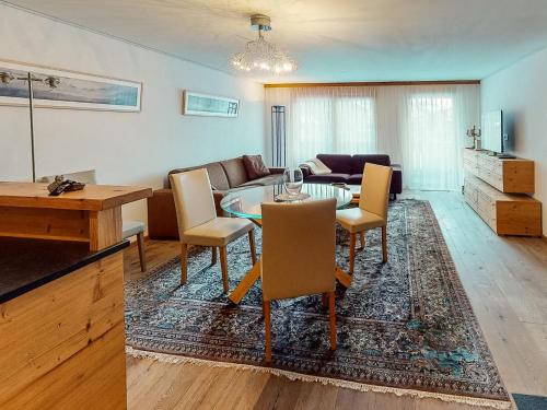 Apartment Haus Whymper Edward Suite by Interhome photo 2