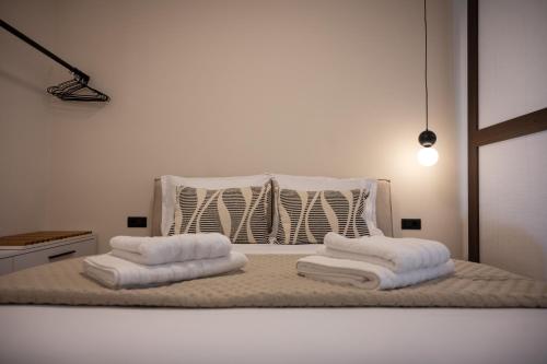 Chrysa's Deluxe Apt