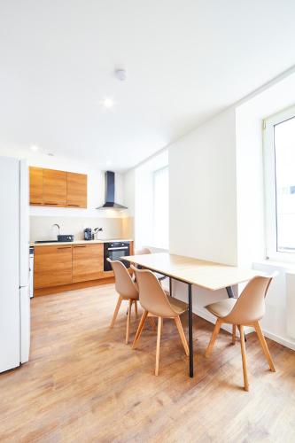 Photo de la galerie de l'établissement RT 1 - Charmant F3 au 1er étage - 1 à 5 pers, à Mulhouse