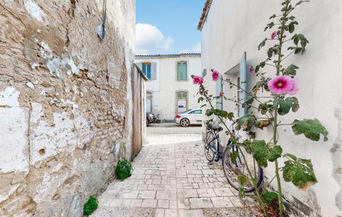 Φωτογραφία από το άλμπουμ του 2 Bedroom Amazing Home In Ars-En-Ré σε Ars-en-Ré