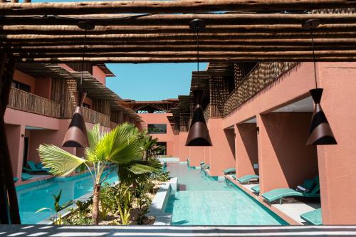 a view of the pool at the resort at Arrey Boutique Hotel in Barra Grande