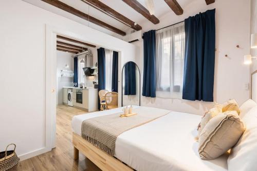 Lodging Apartments Almirall Beach 32