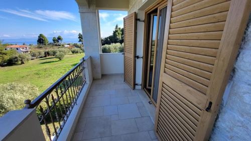 Μπαλκόνι ή βεράντα στο 4BR Sea View Villa in Halkidiki