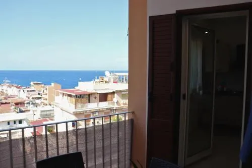 RineddaHouse Arenella - Vista Mare Panoramica a Palermo con Parcheggio privato photo 14
