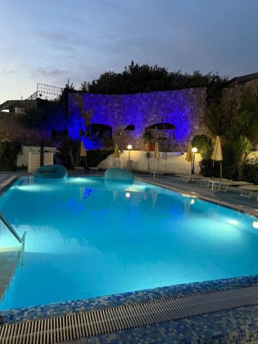 Bazén v ubytování Parco dei Principi Resort & Spa nebo v jeho okolí