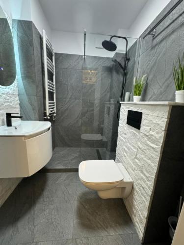 Ένα μπάνιο στο Central Suite