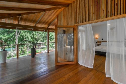 Postel nebo postele na pokoji v ubytování S Boutique Hotel