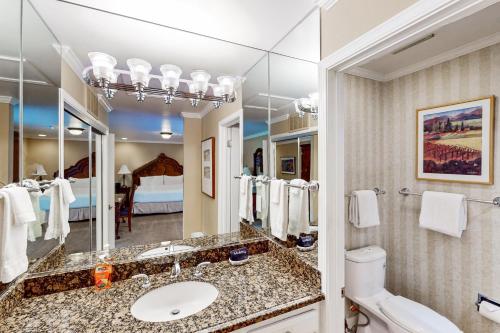 Et badeværelse på Silverado Resort and Spa 287 & 288