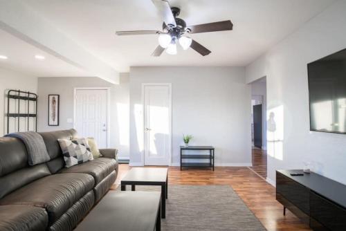 Gallery image of ABODE ON ATLANTIC - Spacious 2BD in the Heights in Peoria