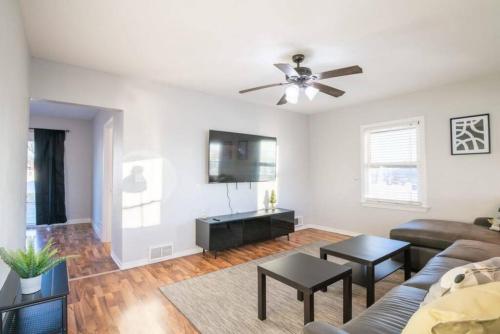 Gallery image of ABODE ON ATLANTIC - Spacious 2BD in the Heights in Peoria