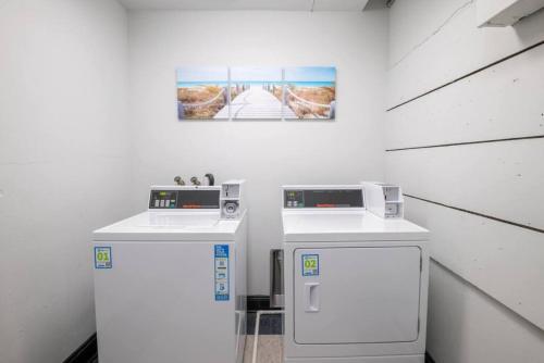 Imagen de la galería de CITY VIBES - Modern Suite in the heart of Downtown, en Peoria