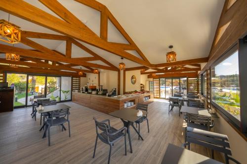 En restaurant eller et andet spisested på Marvelous Sarıgerme