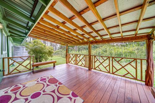 Μπαλκόνι ή βεράντα στο Pahoa Home with Fenced-In Yard Near Hilo and Parks