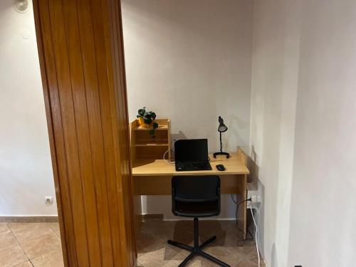 Μια τηλεόραση ή/και κέντρο ψυχαγωγίας στο T1 perto do centro histórico de Sintra