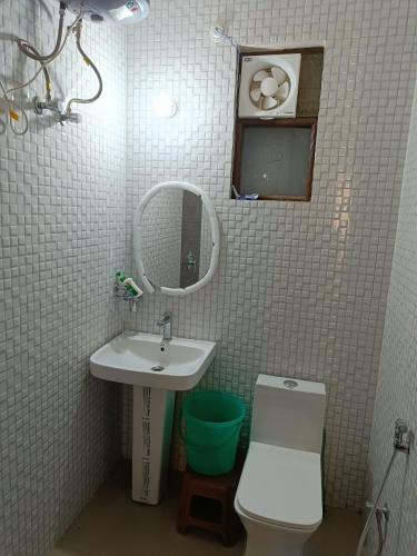 Ένα μπάνιο στο RASA- DIVINE (Rishikesh)