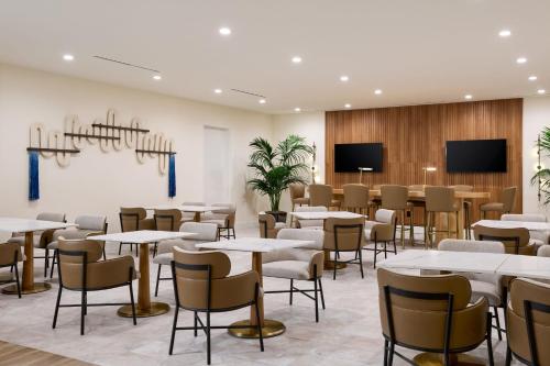 TV o dispositivi per l'intrattenimento presso The Westin Los Angeles Airport