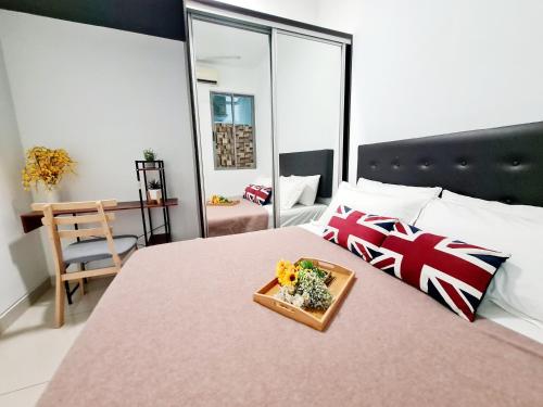 Katil atau katil-katil dalam bilik di 8 Guest Duplex 1 Room Studio Cyberjaya Hospital DPulze Shaftsbury MMU Limkokwing KLIA Transit Putrajaya
