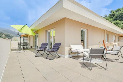 Spacieux Rooftop Parking, Terrasse ensoleillée