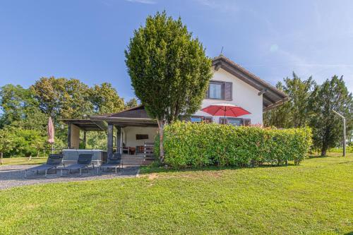 Holiday house VilAna with Jacuzzi - Happy Rentals