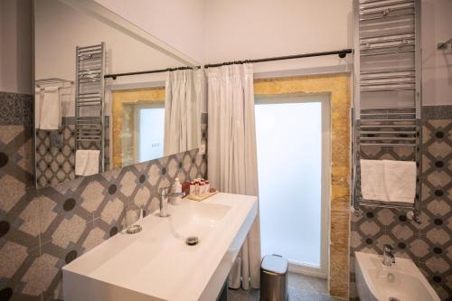 Koupelna v ubytování Lanterne Magiche Ortigia Suites