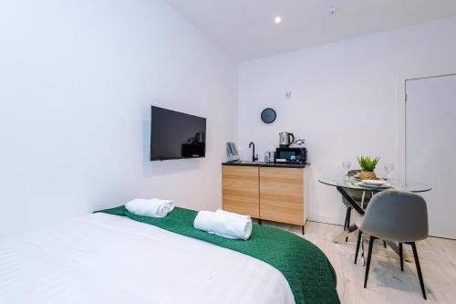 Gallery image of Silver Street Apartments by Staycay in Bury