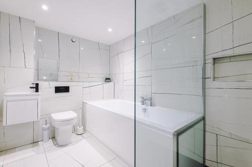 Gallery image of Silver Street Apartments by Staycay in Bury