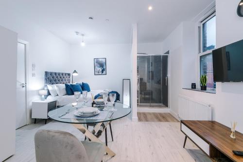 Gallery image of Silver Street Apartments by Staycay in Bury