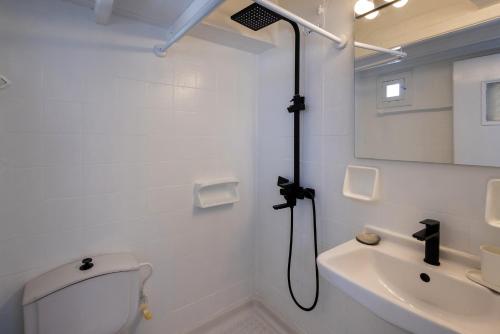 Ένα μπάνιο στο Chora Charm Maisonette Mykonos Town