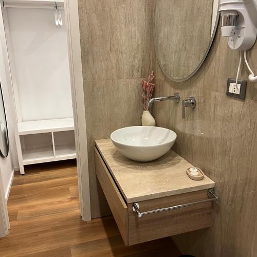 Ένα μπάνιο στο Sunrise Rooms