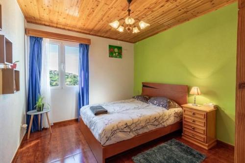 Peaceful retreat near Levadas