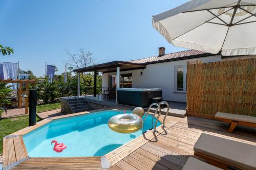 Villa Špadići 80m from the beach