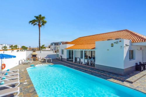 Villa Esmeralda by Villa Plus