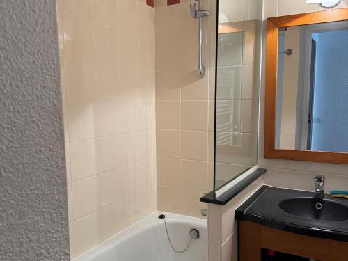 Appartement confort 3 pièces au pied des pistes, balcon et WIFI