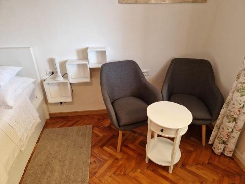 Ruang duduk di Studio Apartment Riva