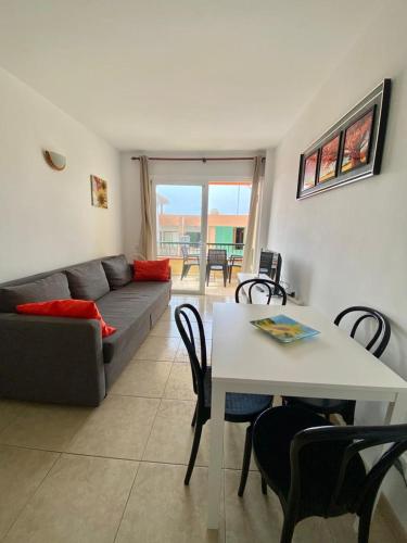 Stay few meters to Las Vistas Beach. Free Wifi.