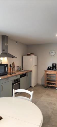 Photo de la galerie de l'établissement Domaine Jardin d'En Naoua, à Maubec