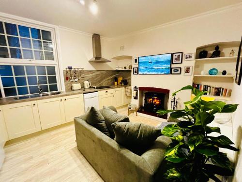Ingleside Mews photo 5