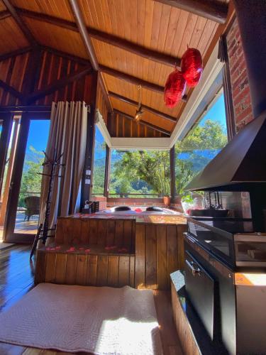 Dapur atau dapur kecil di Cabana com visual incrível para a Serra