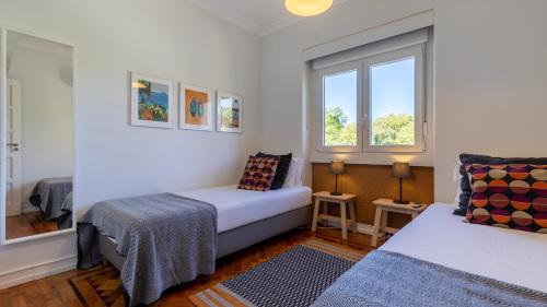 Belém 3BR with Balcony by LovelyStay