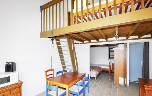 Amazing Apartment In Le Barcarès