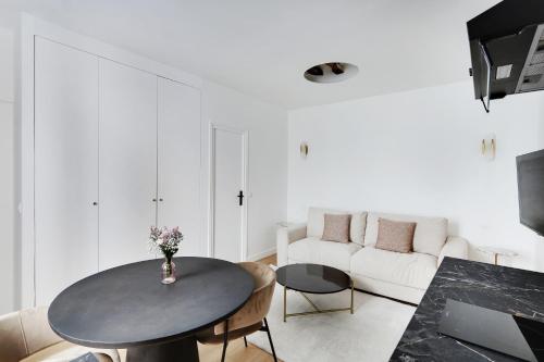 Pick A Flat's Apartment in Sentier-Montorgueil - Rue du Nil