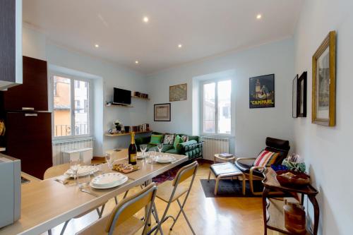 Holidays Banchi Vecchi Apartment
