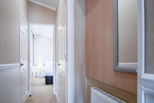 Koupelna v ubytování 3 Manor Lodge - 2 Bedroom Lodge - Pendine