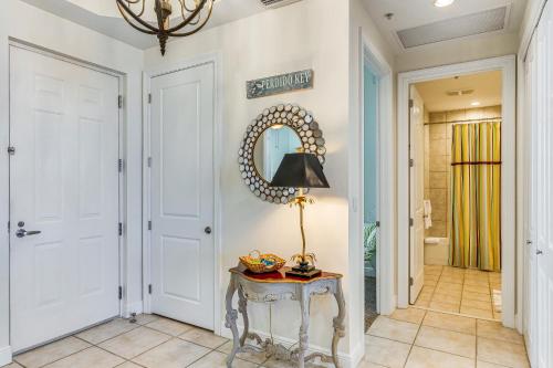 Phòng tắm tại Perdido Key Beach Condo with Community Perks!