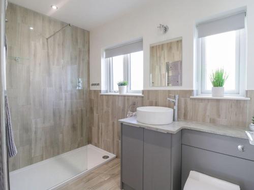 Et badeværelse på Jasmine Cottage