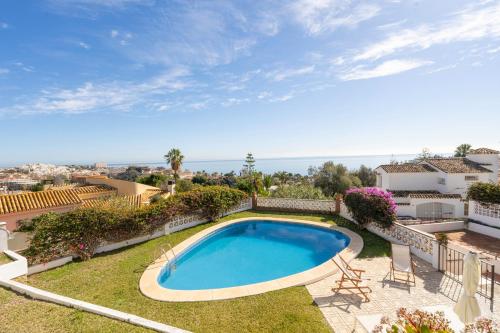 Villa con maravillosas vistas y jardines