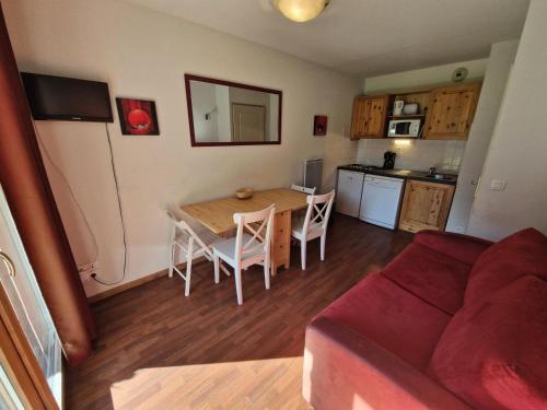 Photo de la galerie de l'établissement Chalets De Florence - 2 pièces pour 4 personnes proche remontées MAE-2954, à Modane