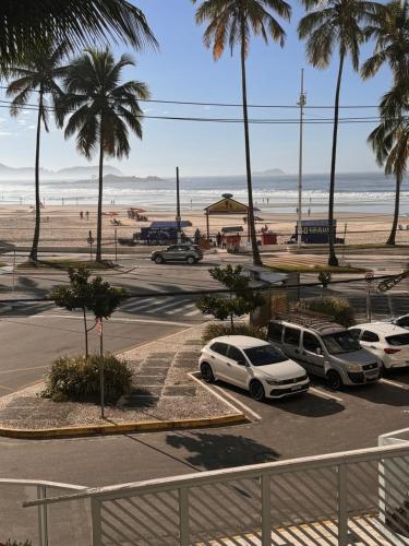 Novidade na Booking.com Apartamento em frente a praia Pitangueiras GJÁ Menor preço em Novidade na Booking.com Apartamento em frente a praia Pitangueiras GJÁ