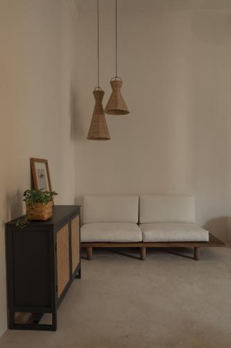 Χώρος καθιστικού στο Narrativ Lofts