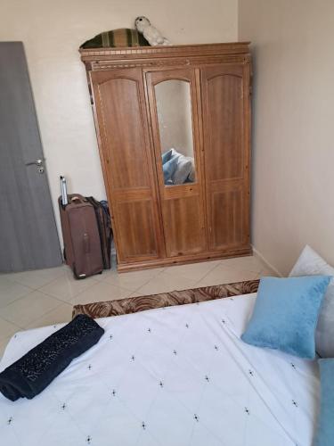 Ein Bett oder Betten in einem Zimmer der Unterkunft اقامة Rayhana